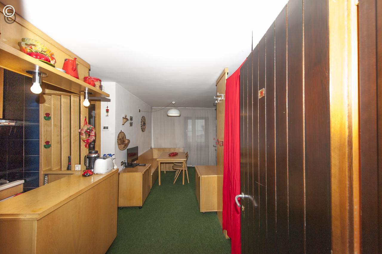 Breuil Cervinia Near Funicular Apartment With Private Garage Exteriör bild